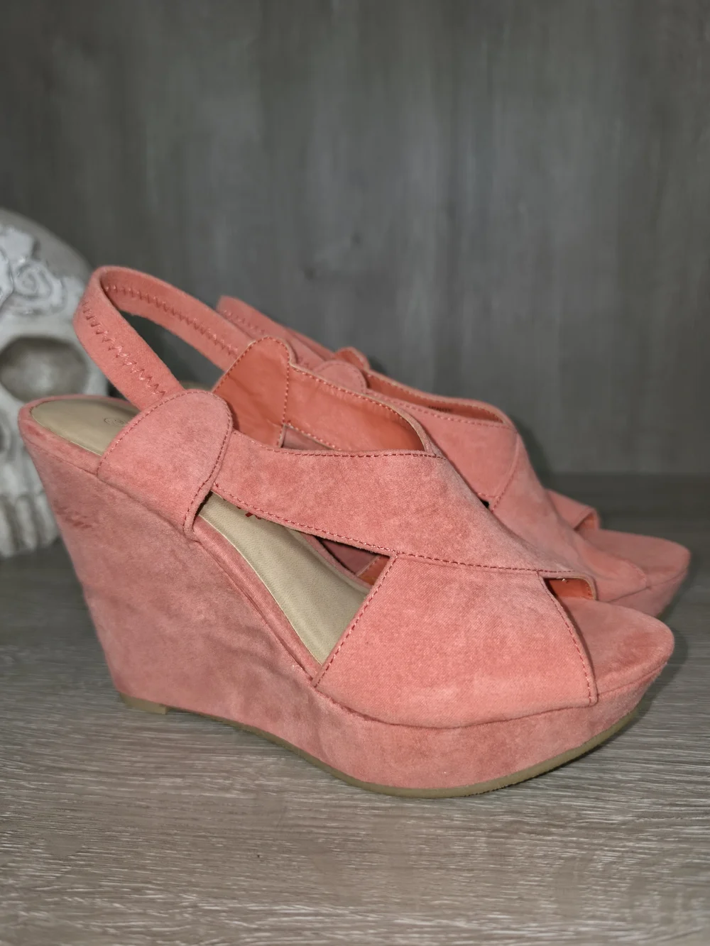 Massini Mindy Women's Coral Suede Platform Wedge Sandals Size 6.5